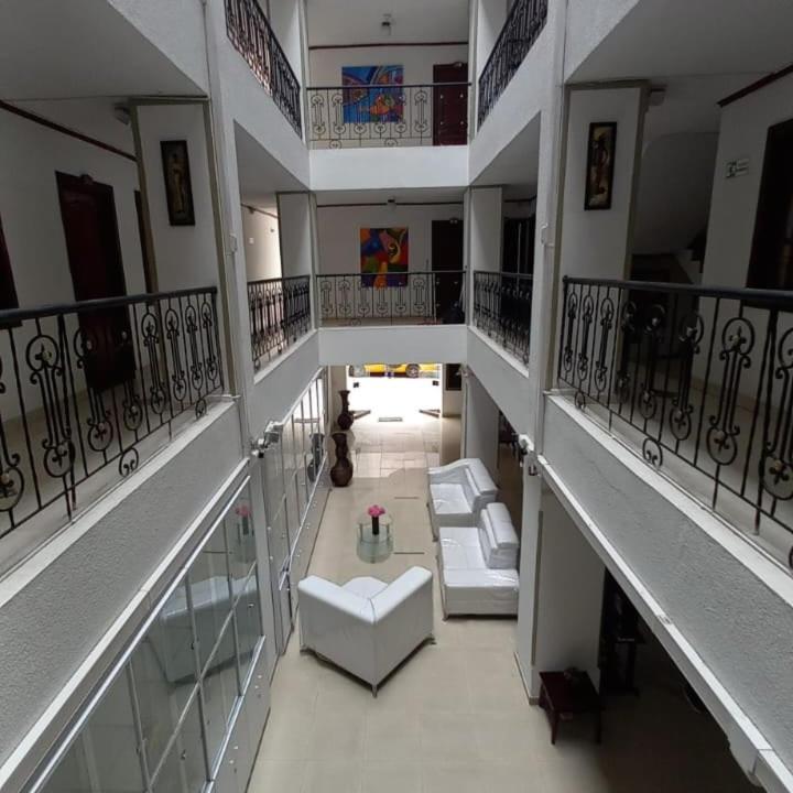 Hotel Davinci Calarcá Eksteriør bilde